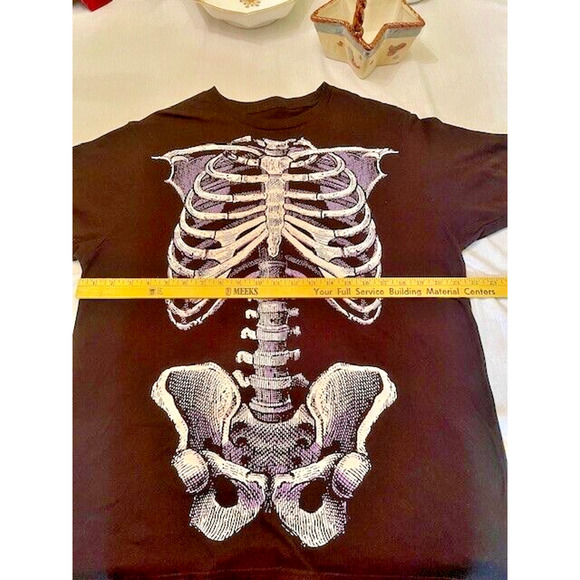 Halloween Skeleton Shirt - Glows in The Dark Tee Size Large - Picture 3 of 8